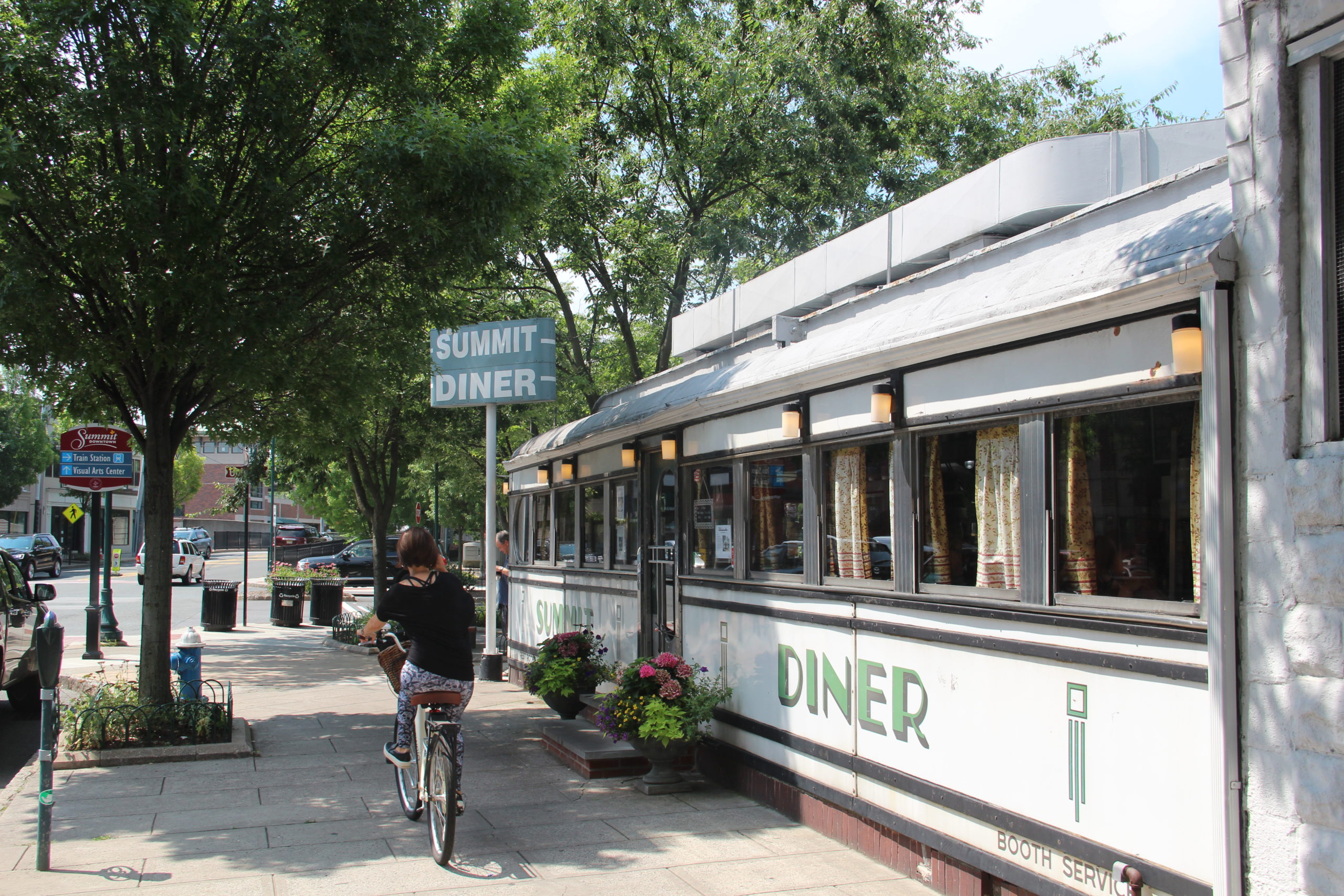 Summit’s Downtown Recognized as One of NJ’s Best NJ Family